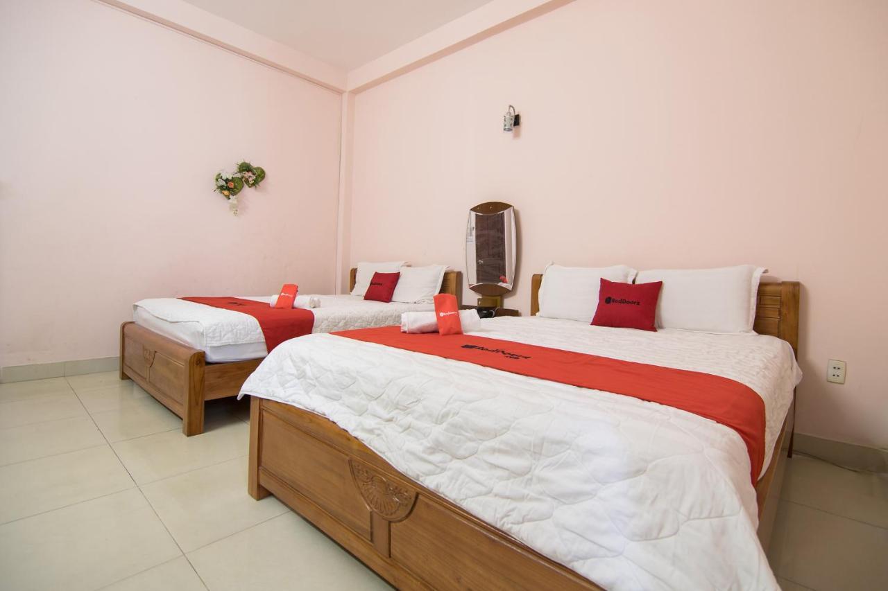 Reddoorz Plus Near Aeon Mall Tan Phu 2 Ho Chi Minh City Exterior photo