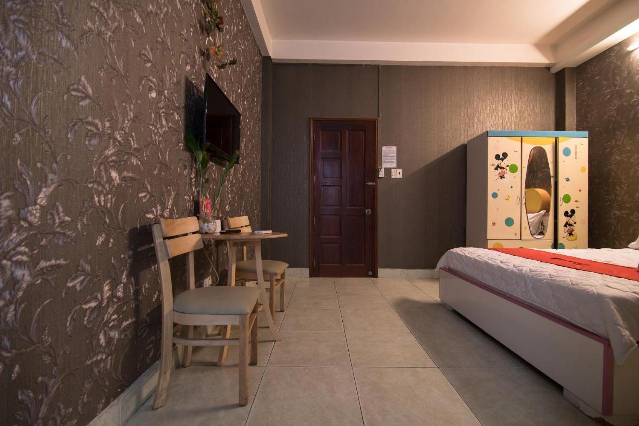 Reddoorz Plus Near Aeon Mall Tan Phu 2 Ho Chi Minh City Exterior photo