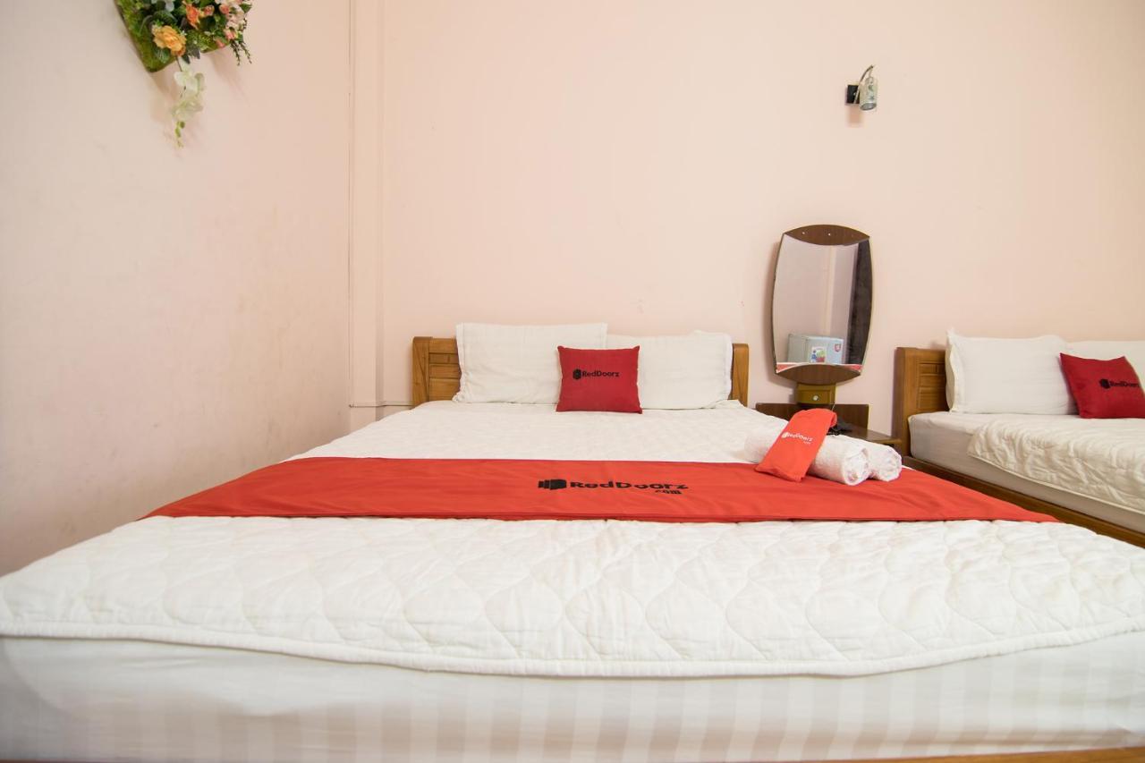 Reddoorz Plus Near Aeon Mall Tan Phu 2 Ho Chi Minh City Exterior photo